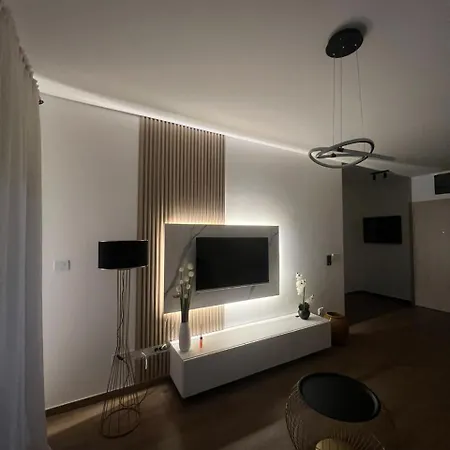 Lucky Apartment